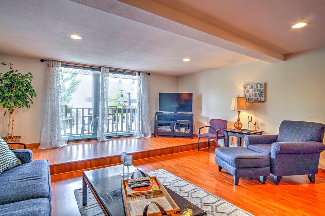 Cute Grand Haven Apartment Walk Downtown Streets! Exterior photo